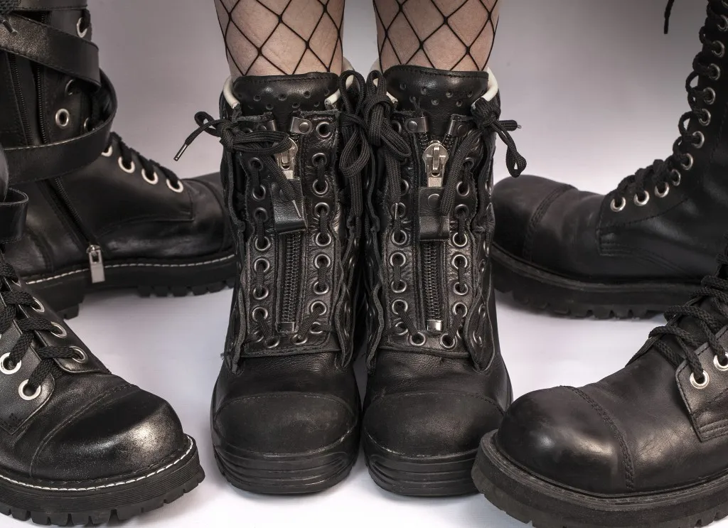 Gli anfibi: come abbinare le scarpe più versatili del momento